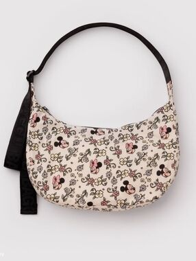 *NWT* BAGGU X DISNEY Medium Nylon Crescent Bag - Storybook Floral